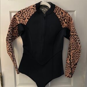 Billabong Black Wetsuit with Leopard Print Sleeves